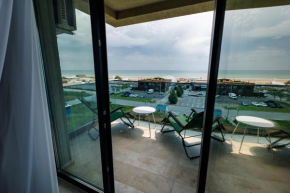 North Club Apartments II